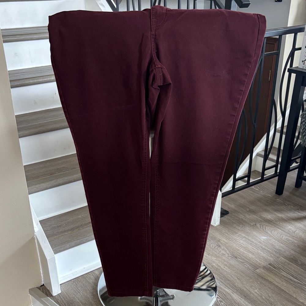 DC Jeans Women's Burgundy Straight-Leg Jeans